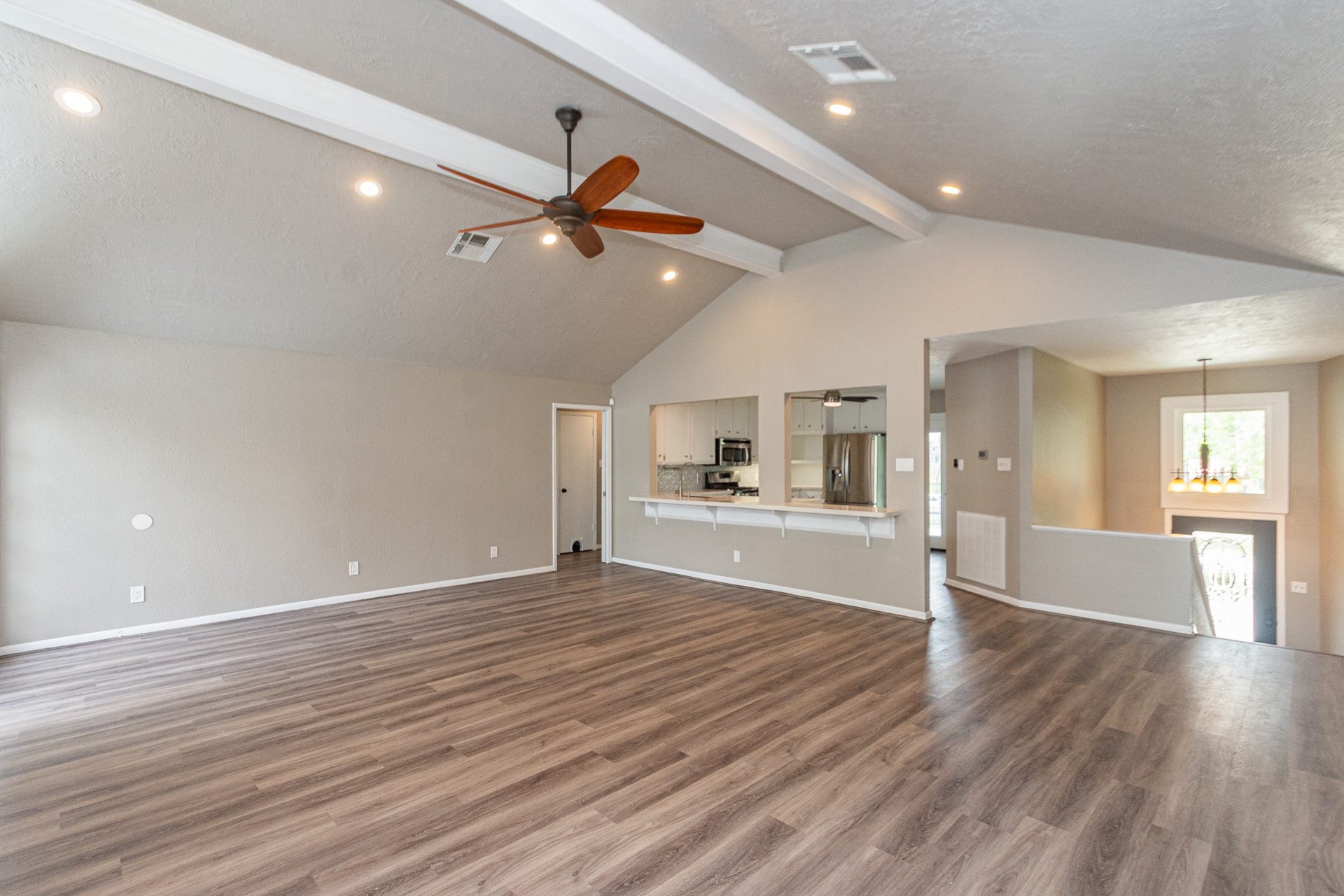 4509 Country Club Drive, Dickinson, TX 77539 4509 Country Club Drive, Dickinson, TX 77539
