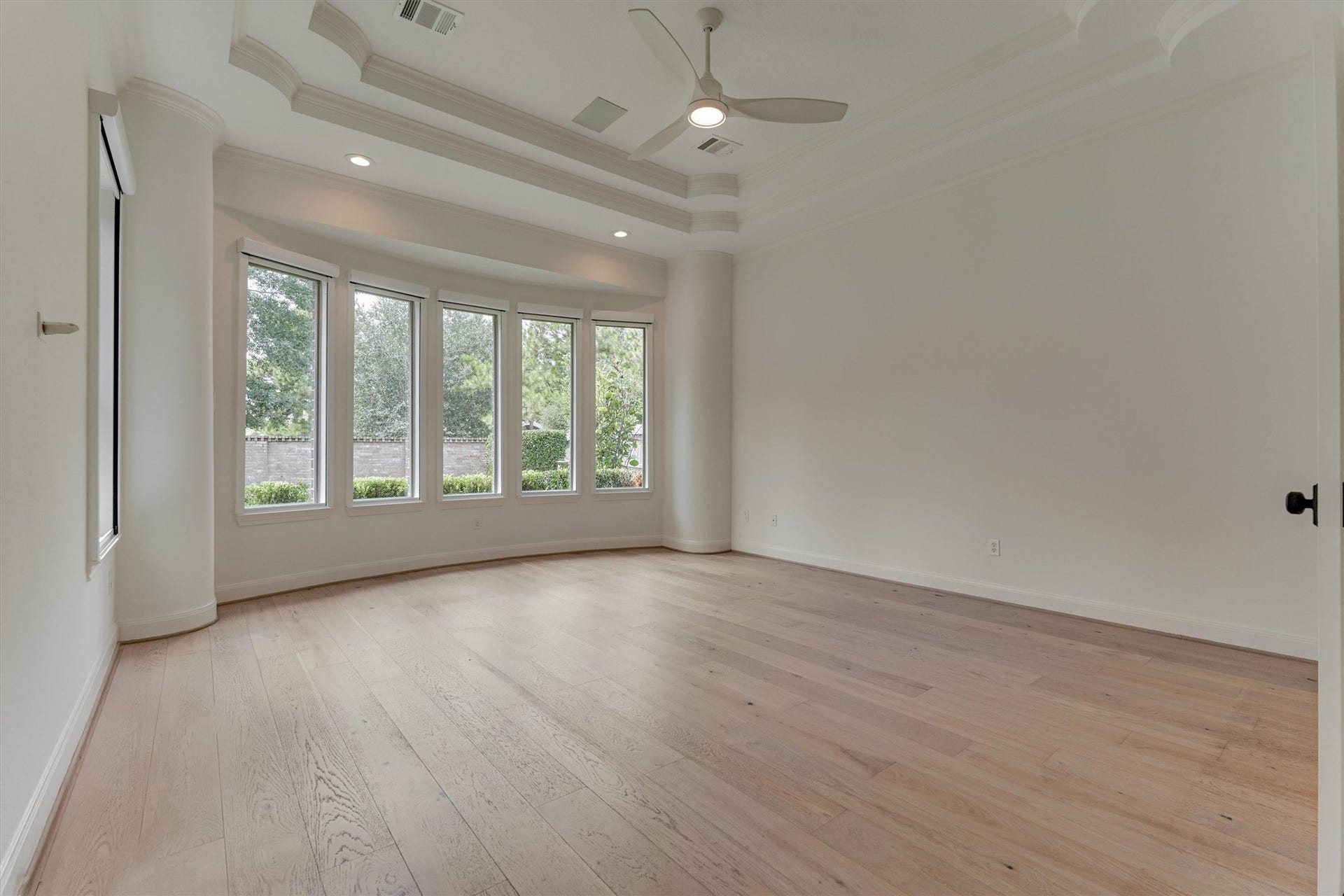 13819 Majestic Spring Lane, Humble, TX 77396 Primary Bedroom