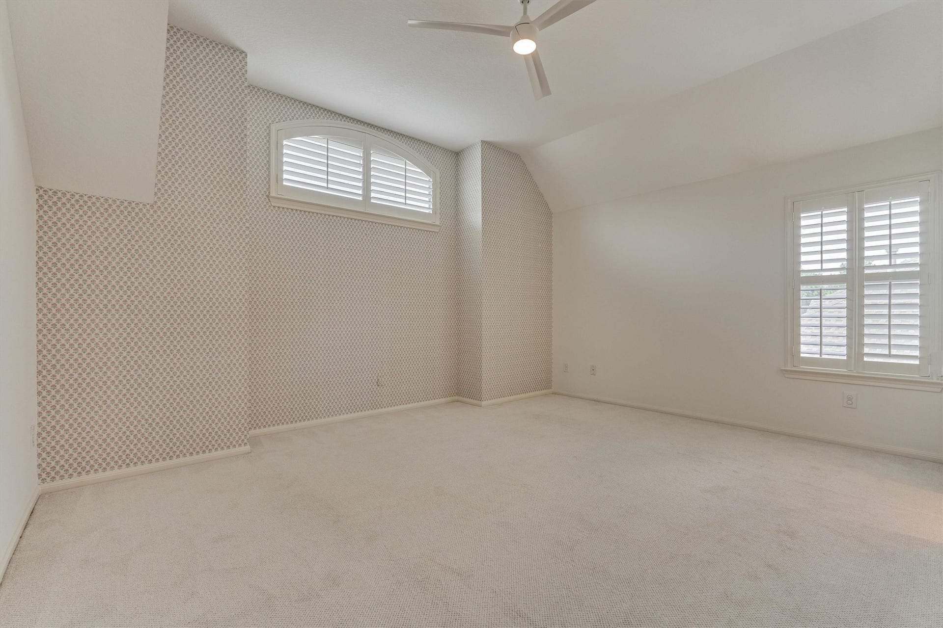 13819 Majestic Spring Lane, Humble, TX 77396 Bedroom 2 Upstairs Back Right Bedroom