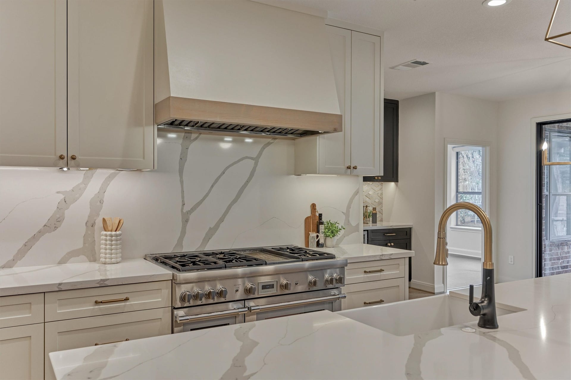 13819 Majestic Spring Lane, Humble, TX 77396 13819 Majestic Spring Lane, Humble, TX 77396