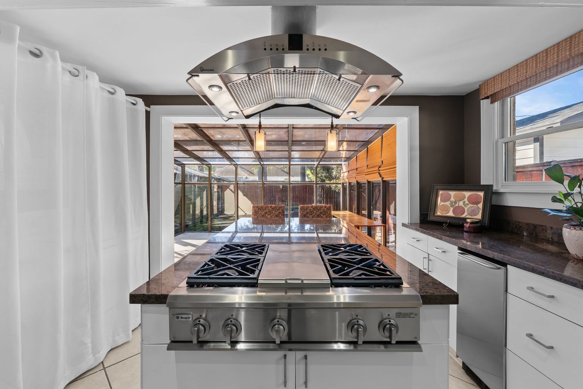 1112 Algregg Street, Houston, TX 77009 1112 Algregg Street, Houston, TX 77009