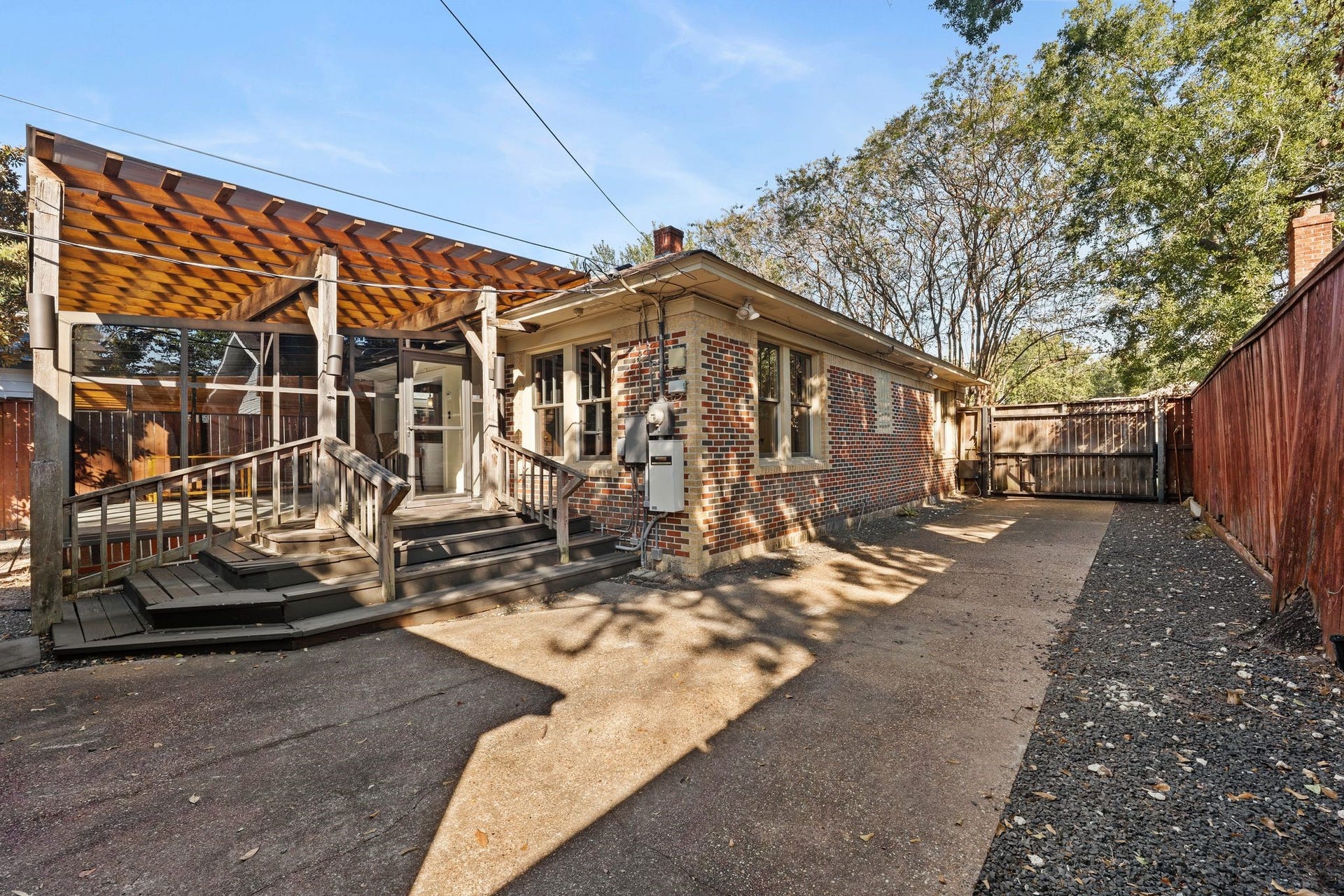 1112 Algregg Street, Houston, TX 77009 1112 Algregg Street, Houston, TX 77009