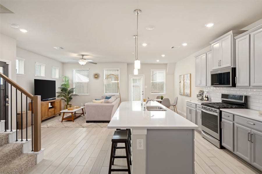 Property photo for 1524 Lakeline Oak Drive, Houston, TX