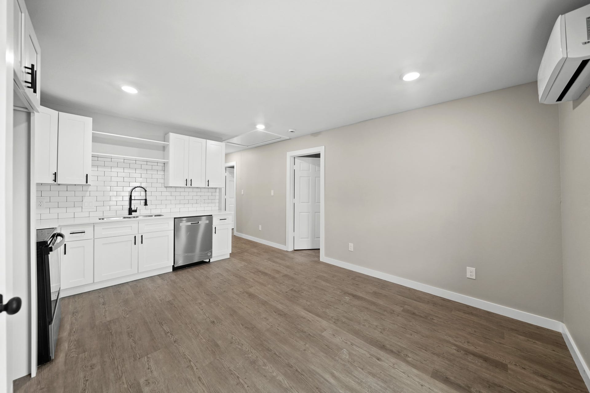 1644 County Road 180, #2, Alvin, TX 77511 1644 County Road 180, #2, Alvin, TX 77511