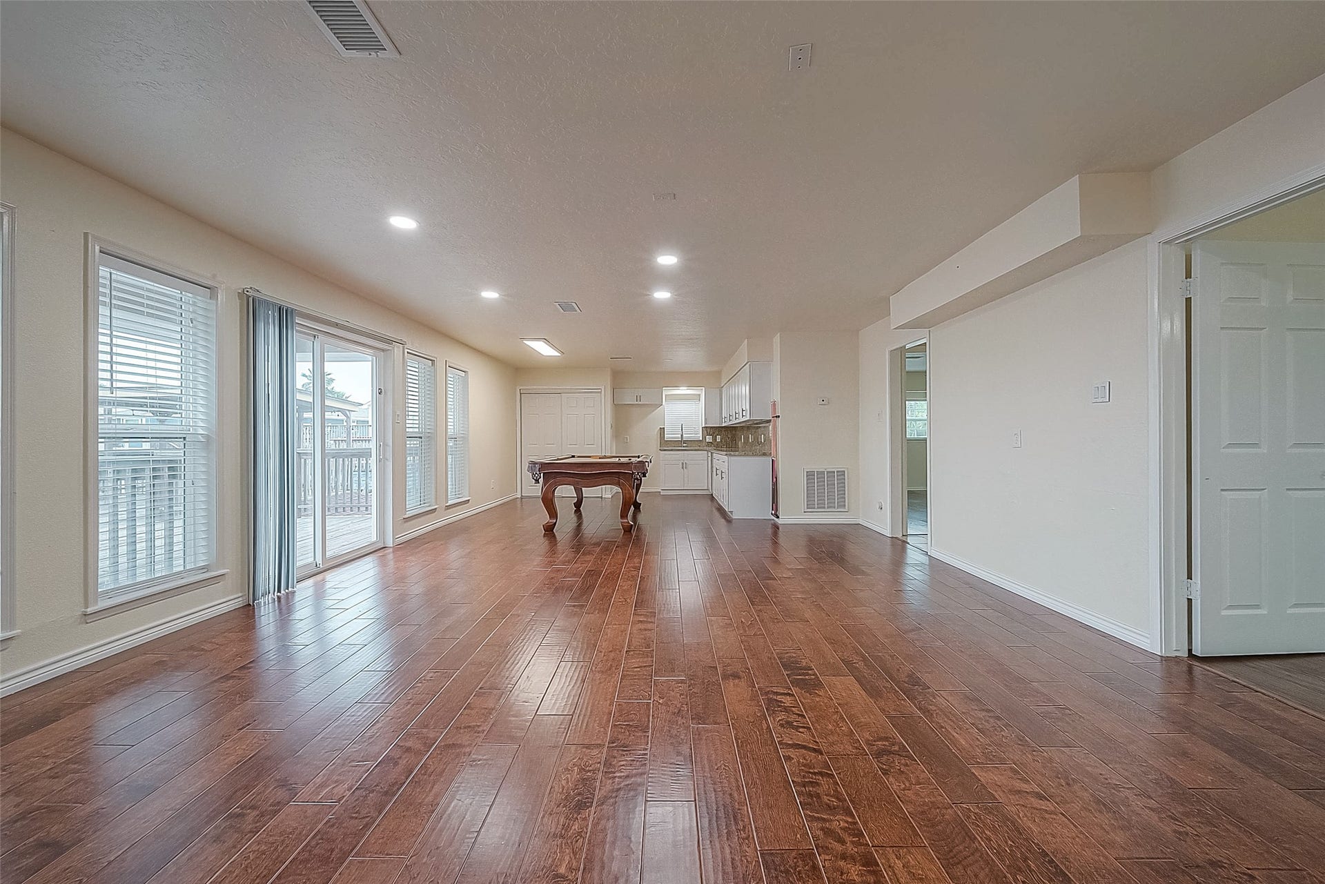 1407 Tiki Drive, Tiki Island, TX 77554 1407 Tiki Drive, Tiki Island, TX 77554