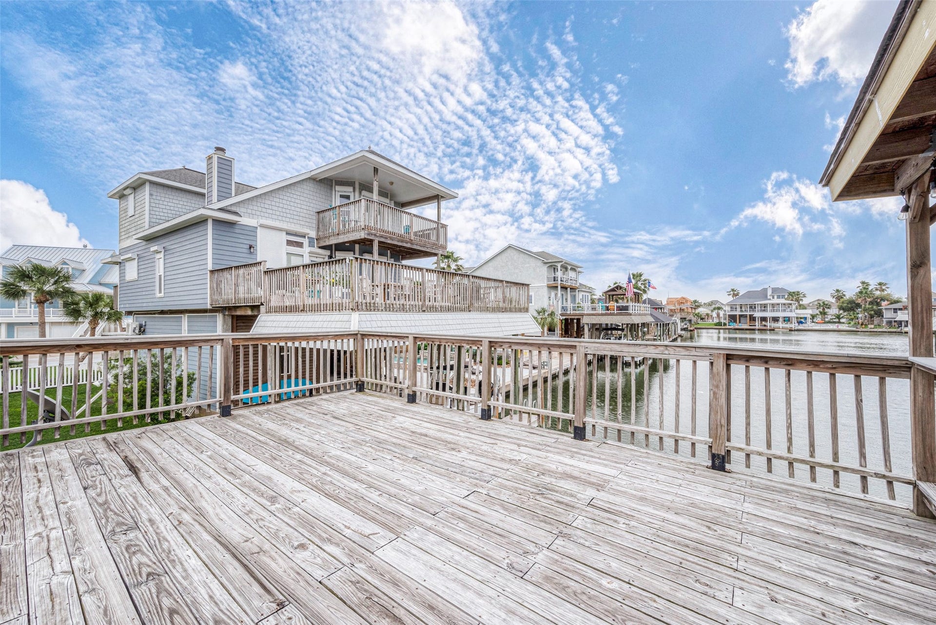 1407 Tiki Drive, Tiki Island, TX 77554 1407 Tiki Drive, Tiki Island, TX 77554