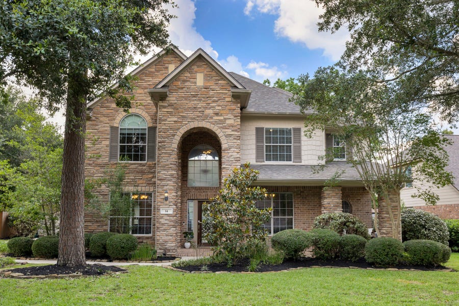 Property photo for 14 N Bardsbrook Circle, The Woodlands, TX