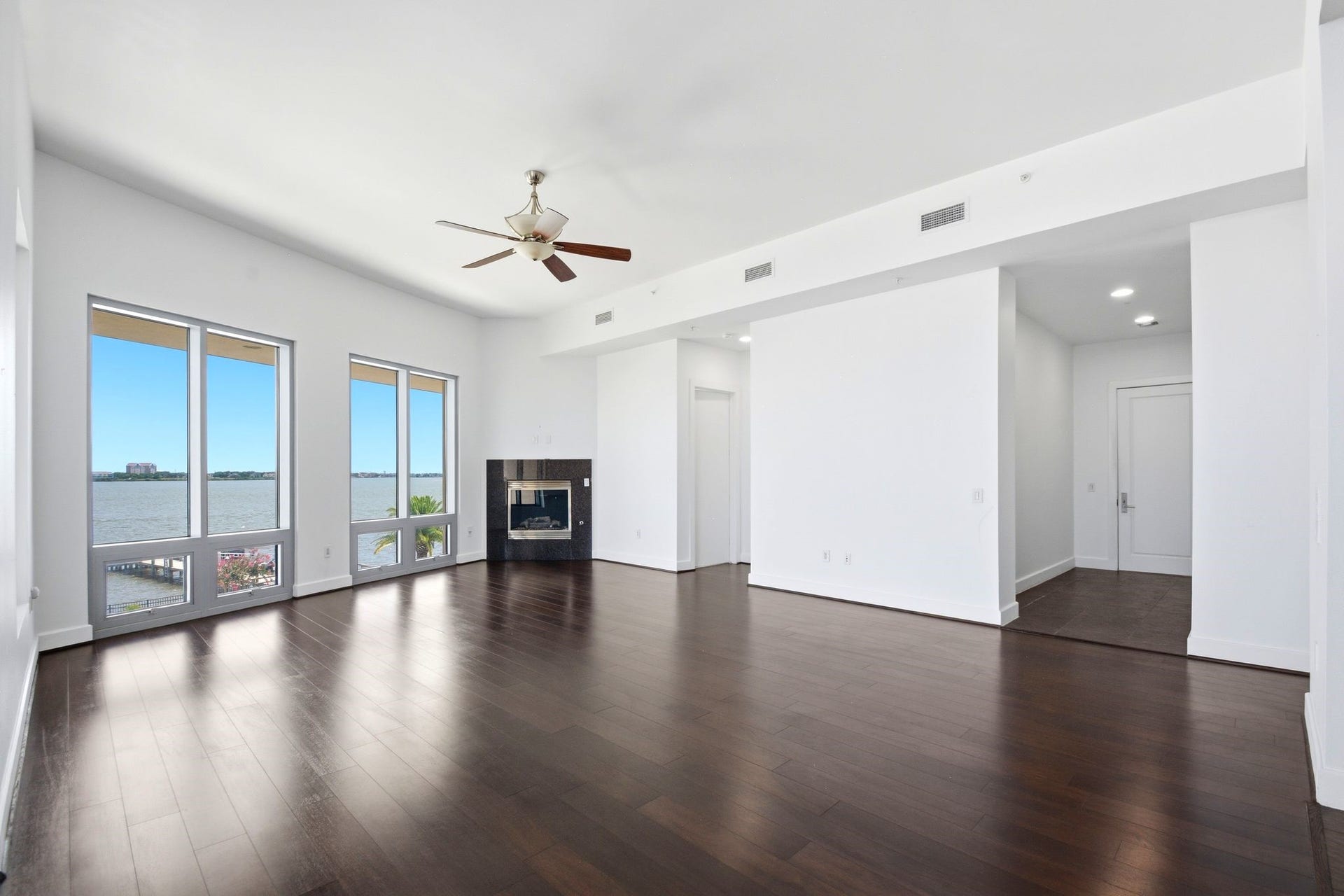 4821 E Nasa Parkway, #2E, Pasadena, TX 77586 4821 E Nasa Parkway, #2E, Pasadena, TX 77586