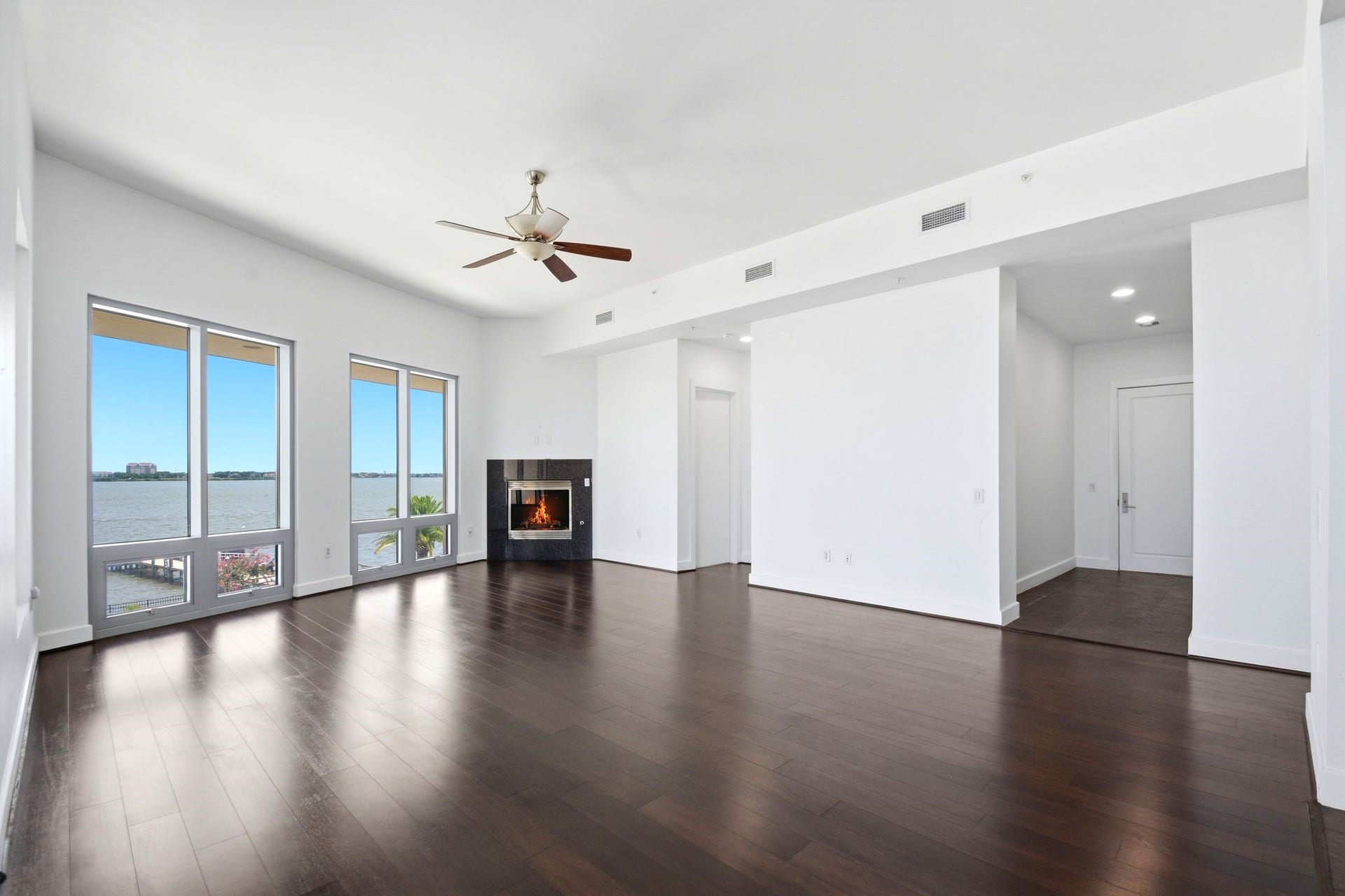 4821 E Nasa Parkway, #2E, Pasadena, TX 77586 4821 E Nasa Parkway, #2E, Pasadena, TX 77586