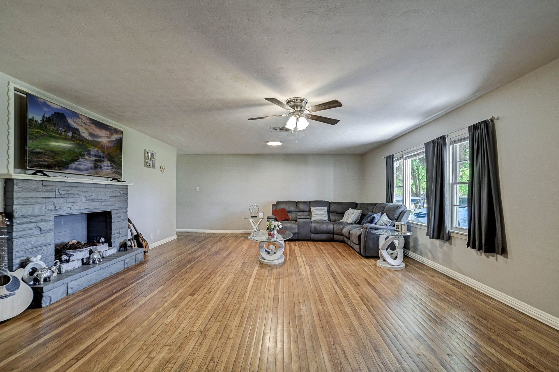 1 4th Avenue N, Texas City, TX 77590 1 4th Avenue N, Texas City, TX 77590