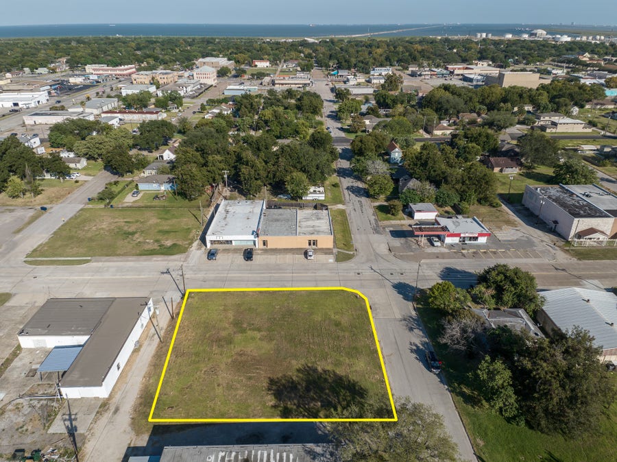 Property photo for 705 9th Street N, Texas City, TX
