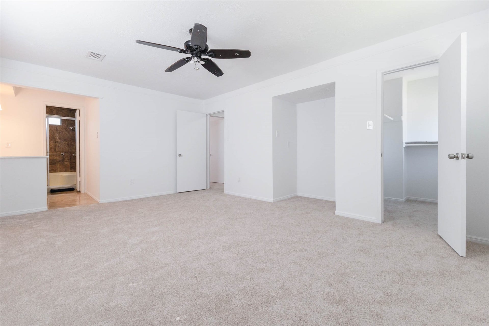 12715 Big Stone Drive, Houston, TX 77066 12715 Big Stone Drive, Houston, TX 77066