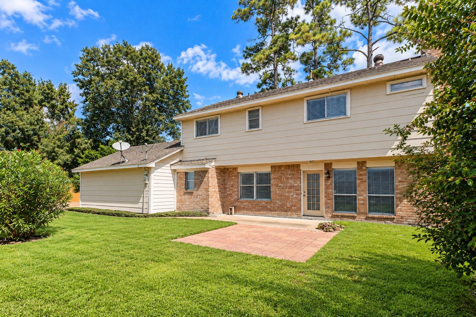 12715 Big Stone Drive, Houston, TX 77066 12715 Big Stone Drive, Houston, TX 77066