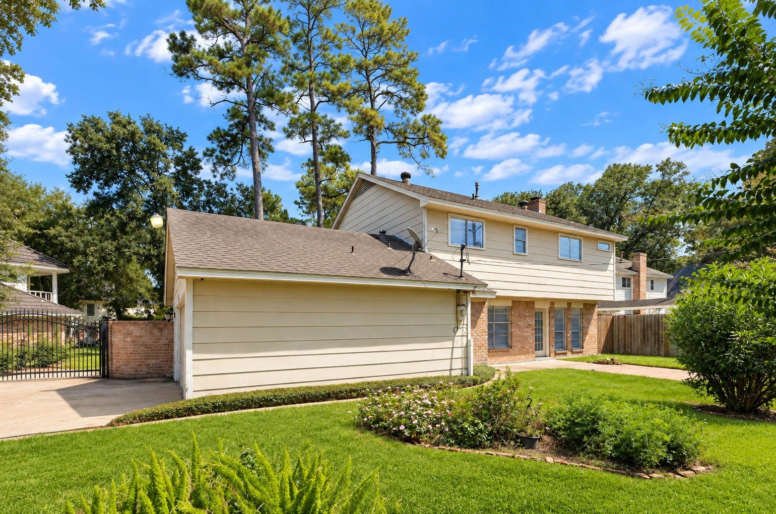 12715 Big Stone Drive, Houston, TX 77066 12715 Big Stone Drive, Houston, TX 77066