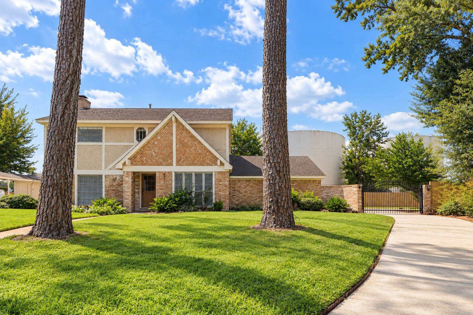 12715 Big Stone Drive, Houston, TX 77066 12715 Big Stone Drive, Houston, TX 77066