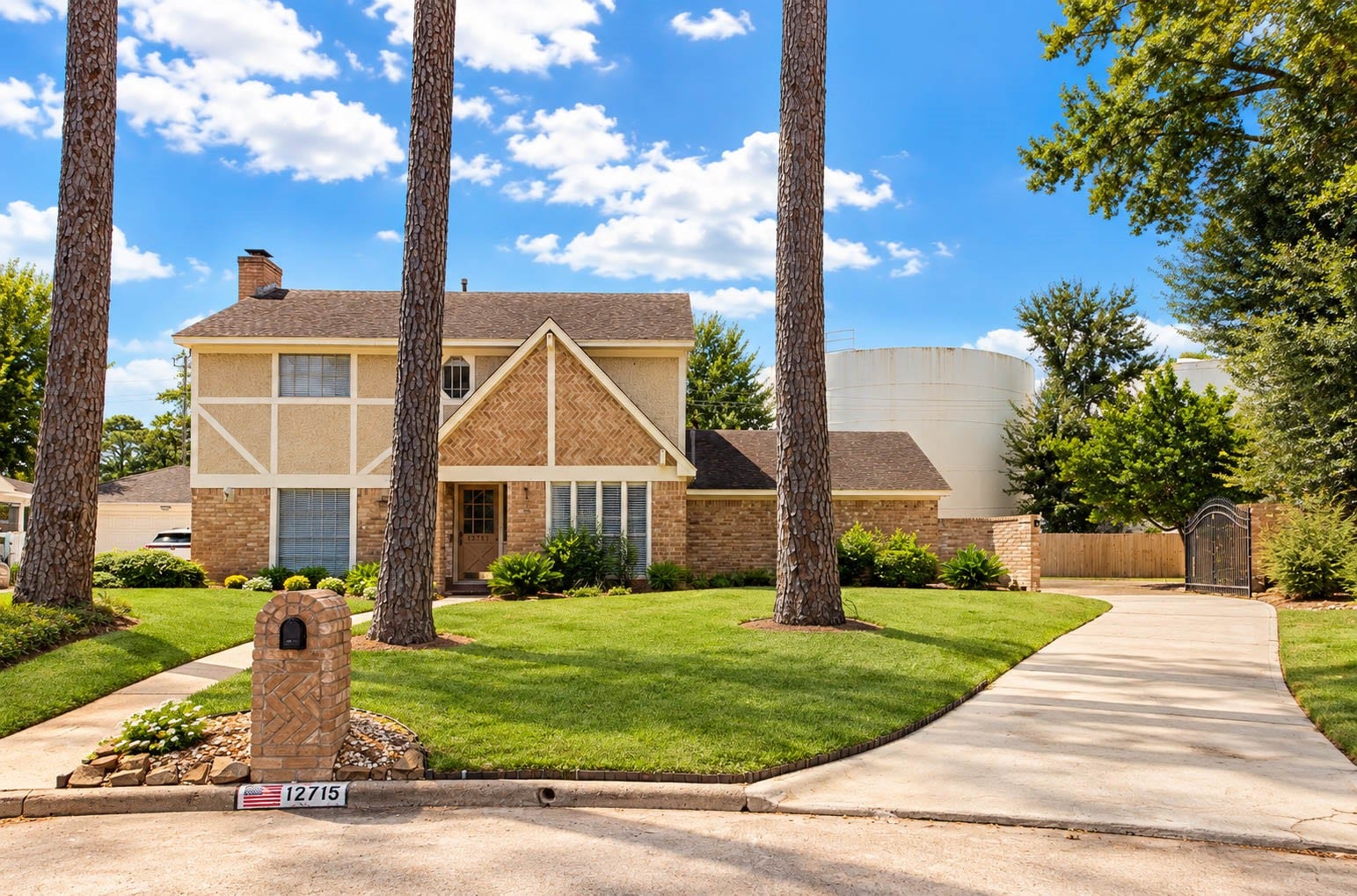 12715 Big Stone Drive, Houston, TX 77066 12715 Big Stone Drive, Houston, TX 77066