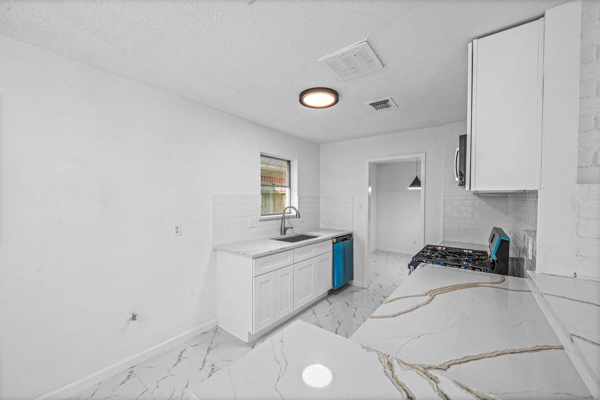 12123 Pompano Lane, Houston, TX 77072 12123 Pompano Lane, Houston, TX 77072