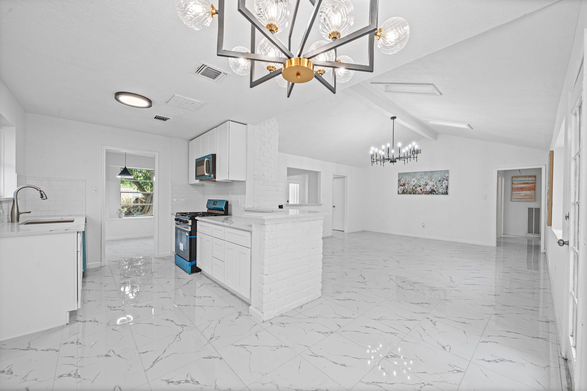 12123 Pompano Lane, Houston, TX 77072 12123 Pompano Lane, Houston, TX 77072