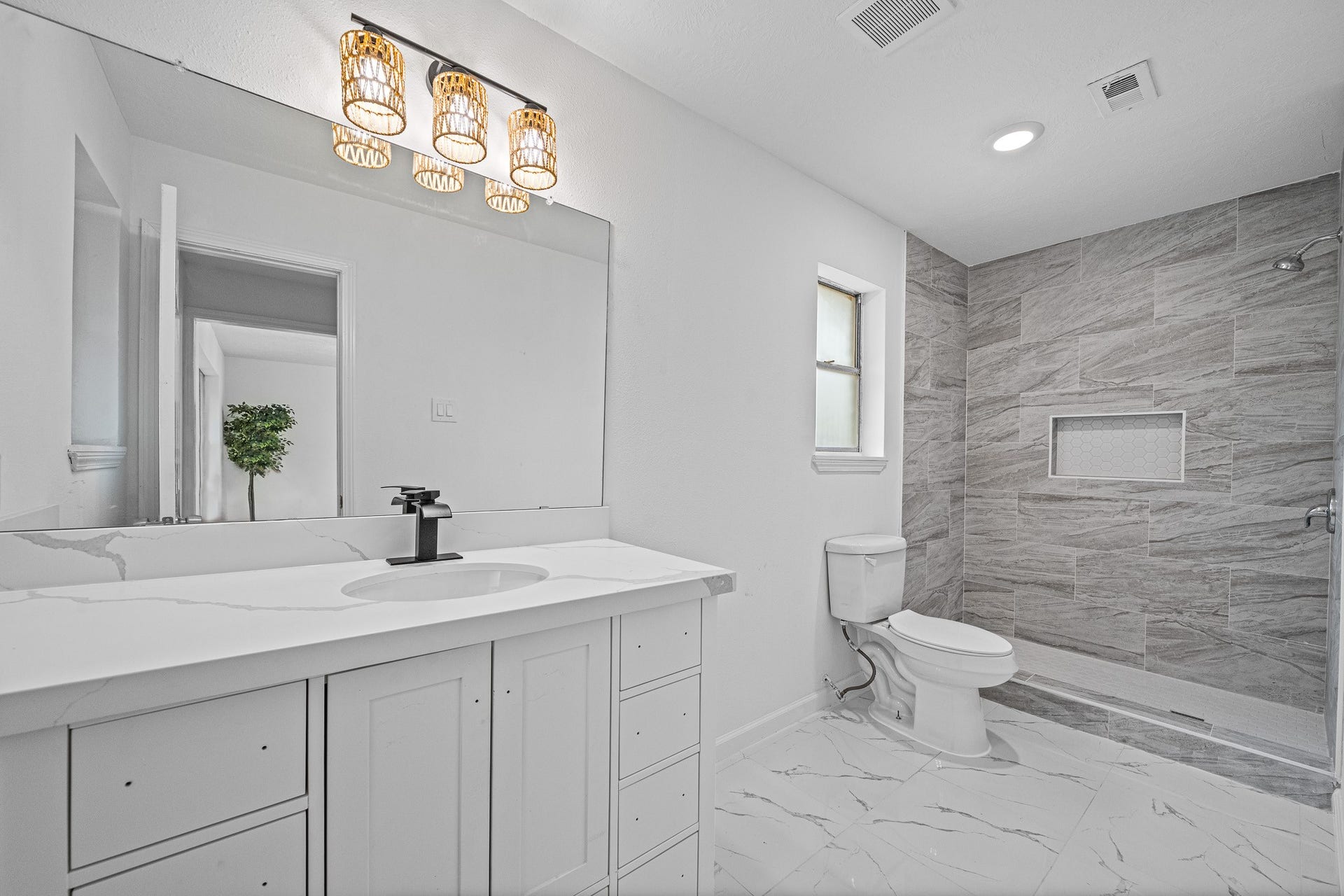 12123 Pompano Lane, Houston, TX 77072 12123 Pompano Lane, Houston, TX 77072