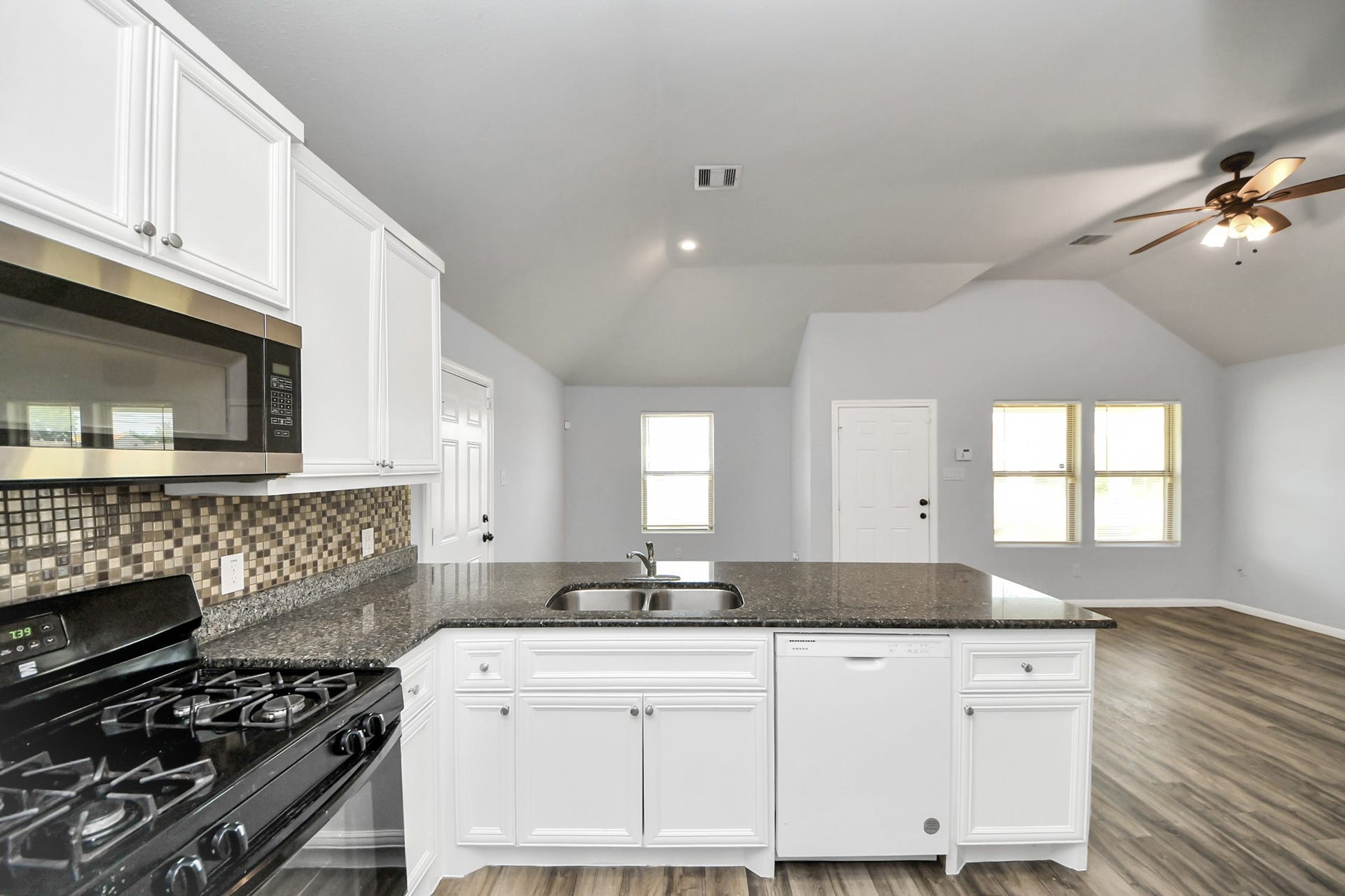 4222 Mallow Street, Houston, TX 77051 4222 Mallow Street, Houston, TX 77051