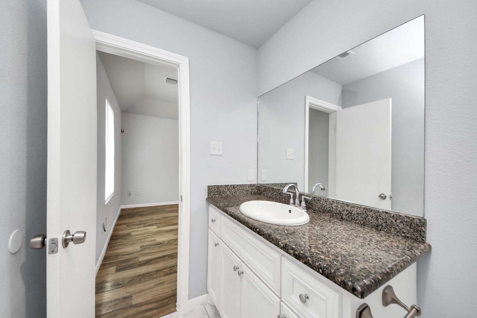 4222 Mallow Street, Houston, TX 77051 4222 Mallow Street, Houston, TX 77051