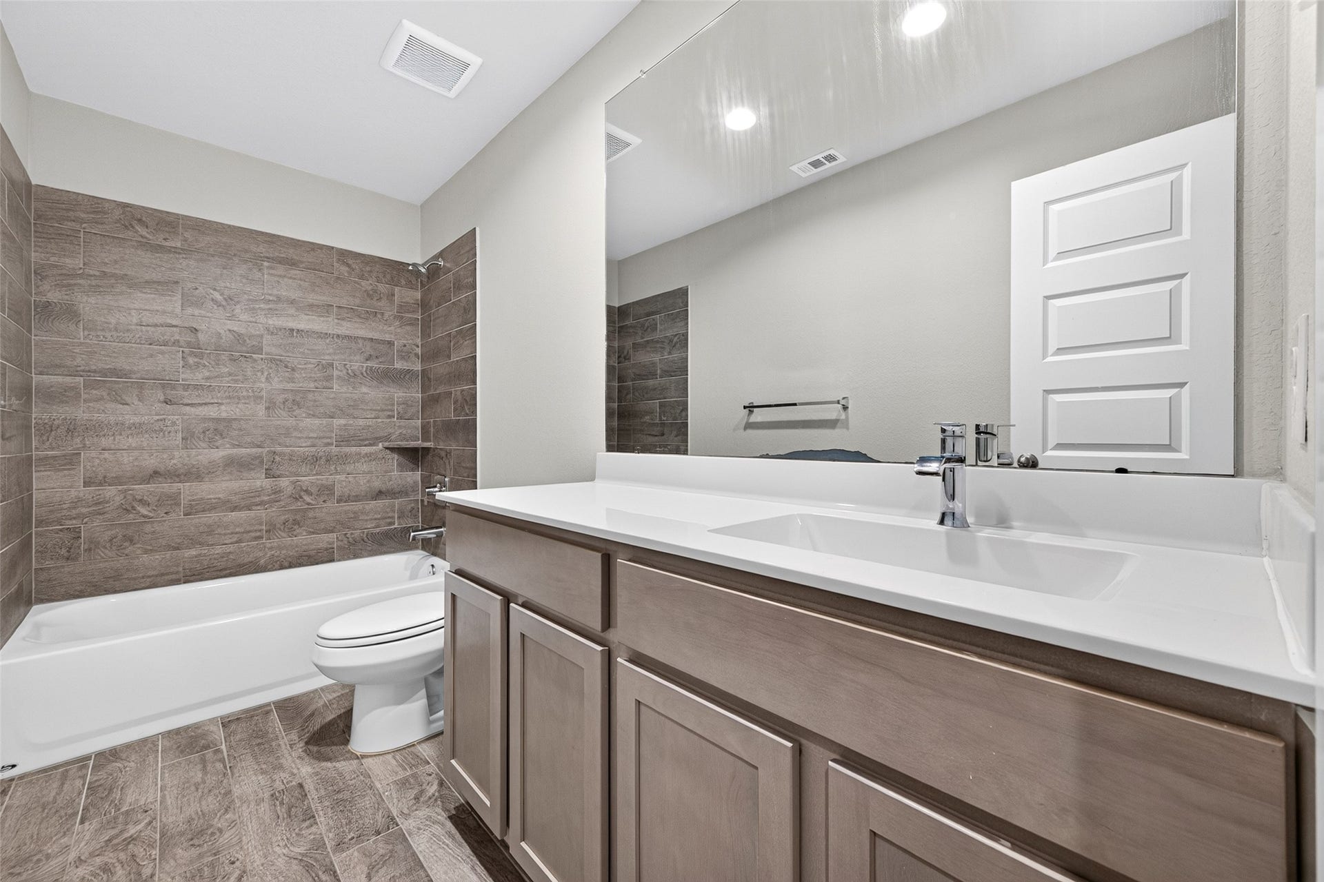 731 Orchard Vale Road, Rosharon, TX 77538