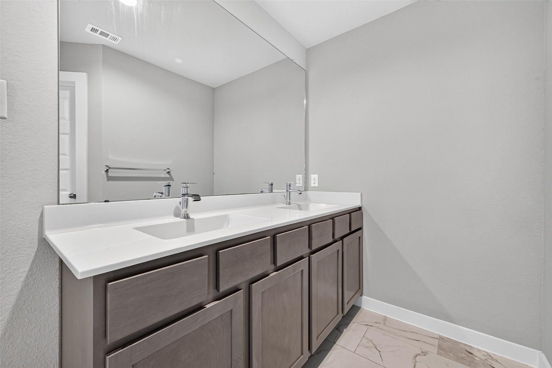 731 Orchard Vale Road, Rosharon, TX 77538