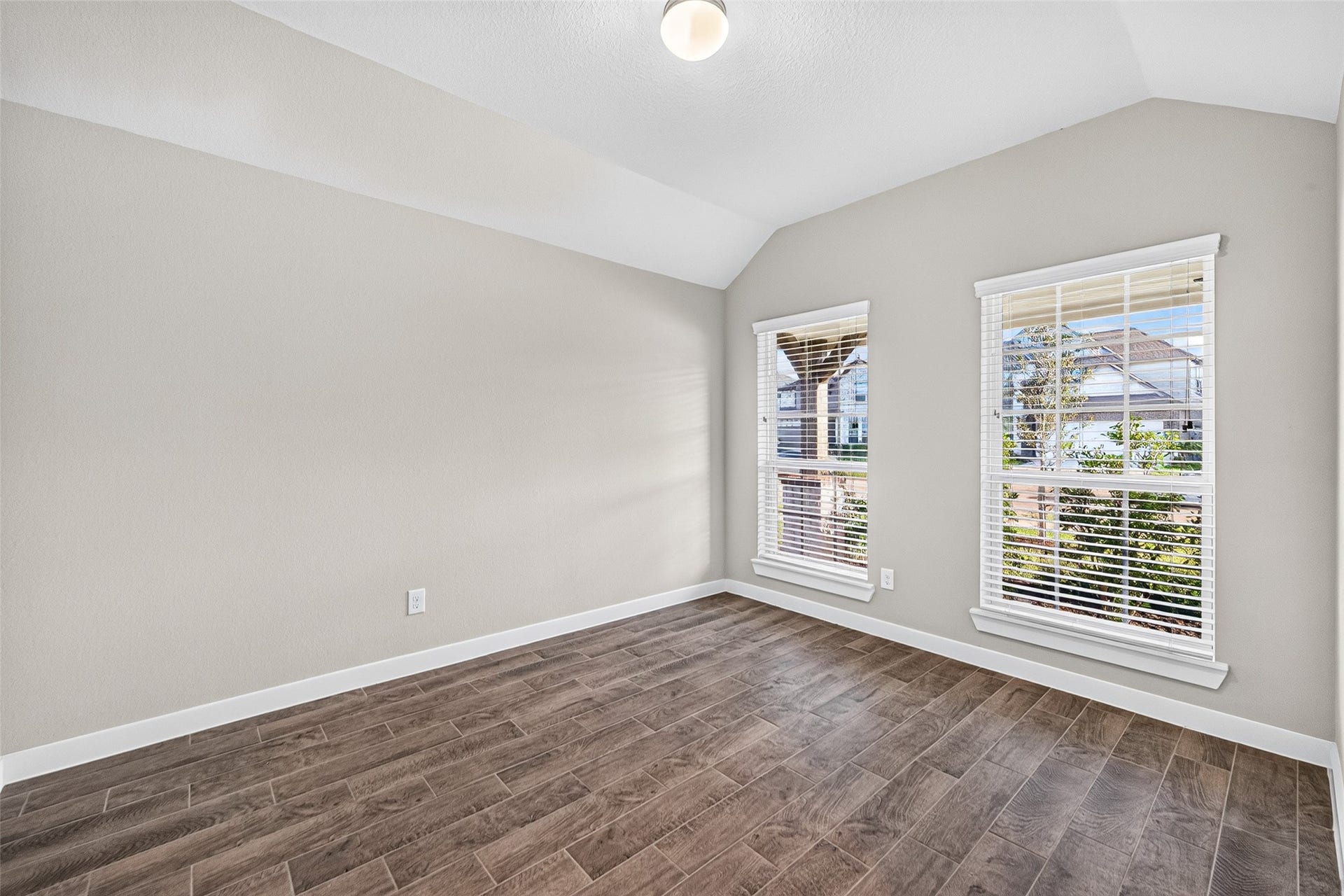 731 Orchard Vale Road, Rosharon, TX 77538