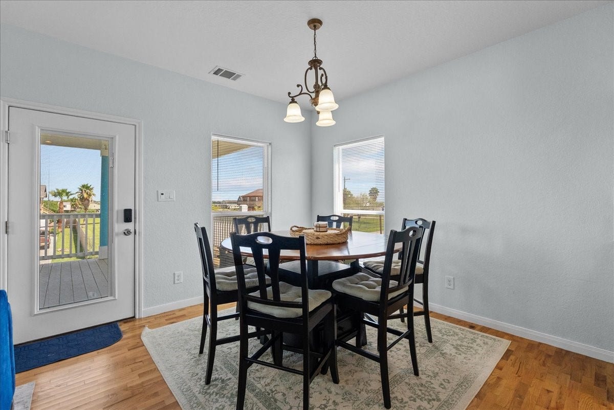 1012 22nd Street, #D, Dickinson, TX 77539 Kitchen/dining combo