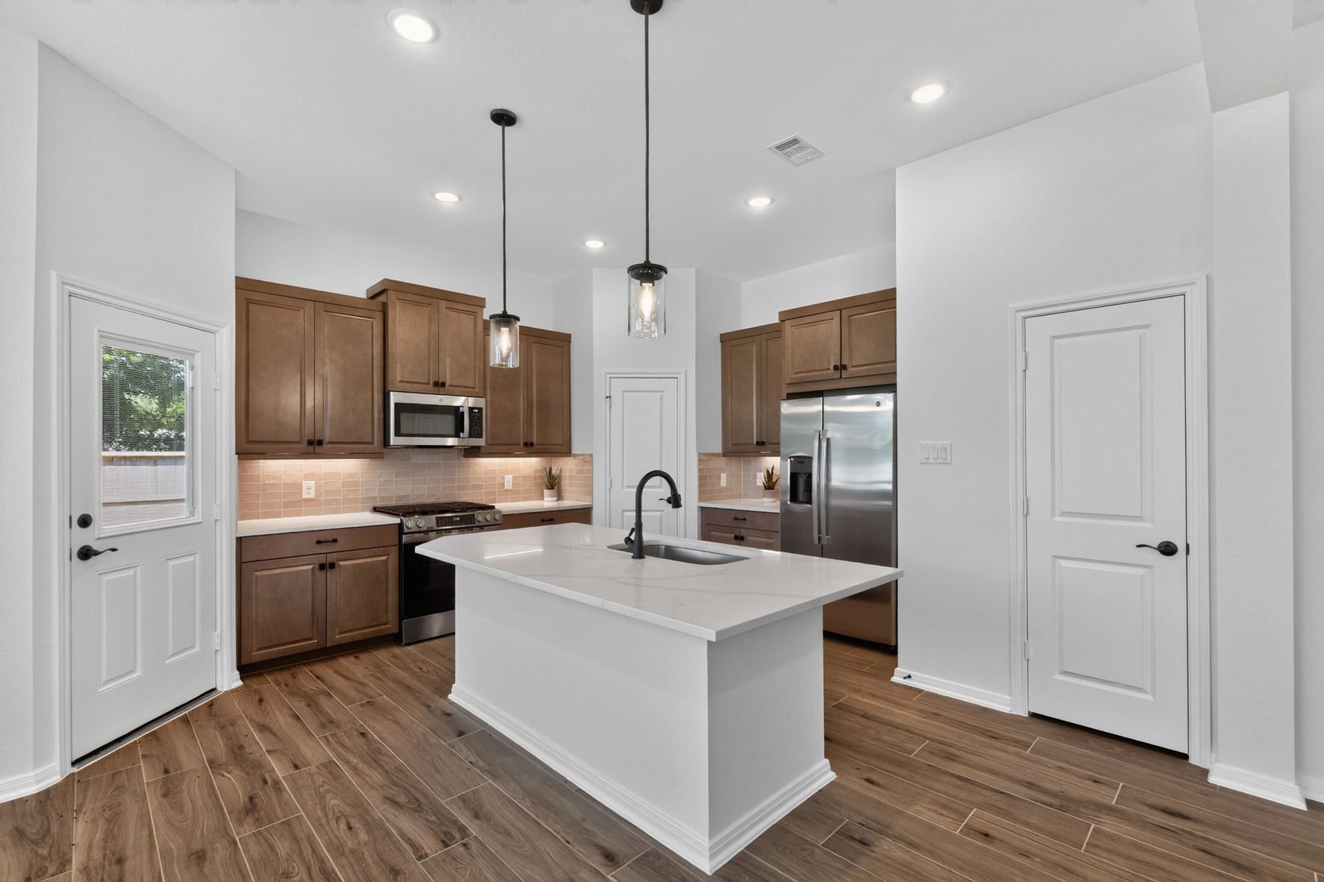 511 Water Ash Court, Montgomery, TX 77316 511 Water Ash Court, Montgomery, TX 77316
