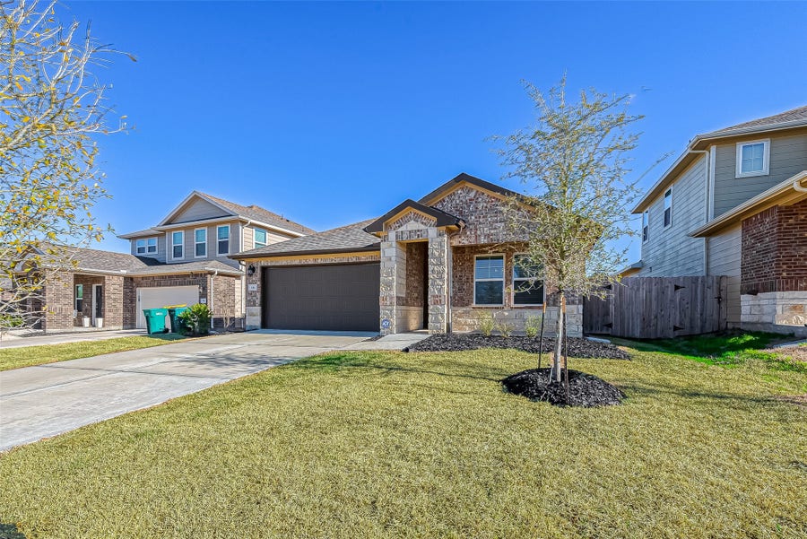 Property photo for 331 Harbor Forest Lane, Montgomery, TX