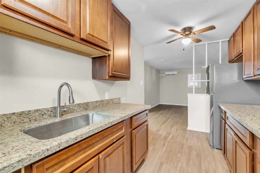 Property photo for 4706 Yellowstone Boulevard, #5, Houston, TX