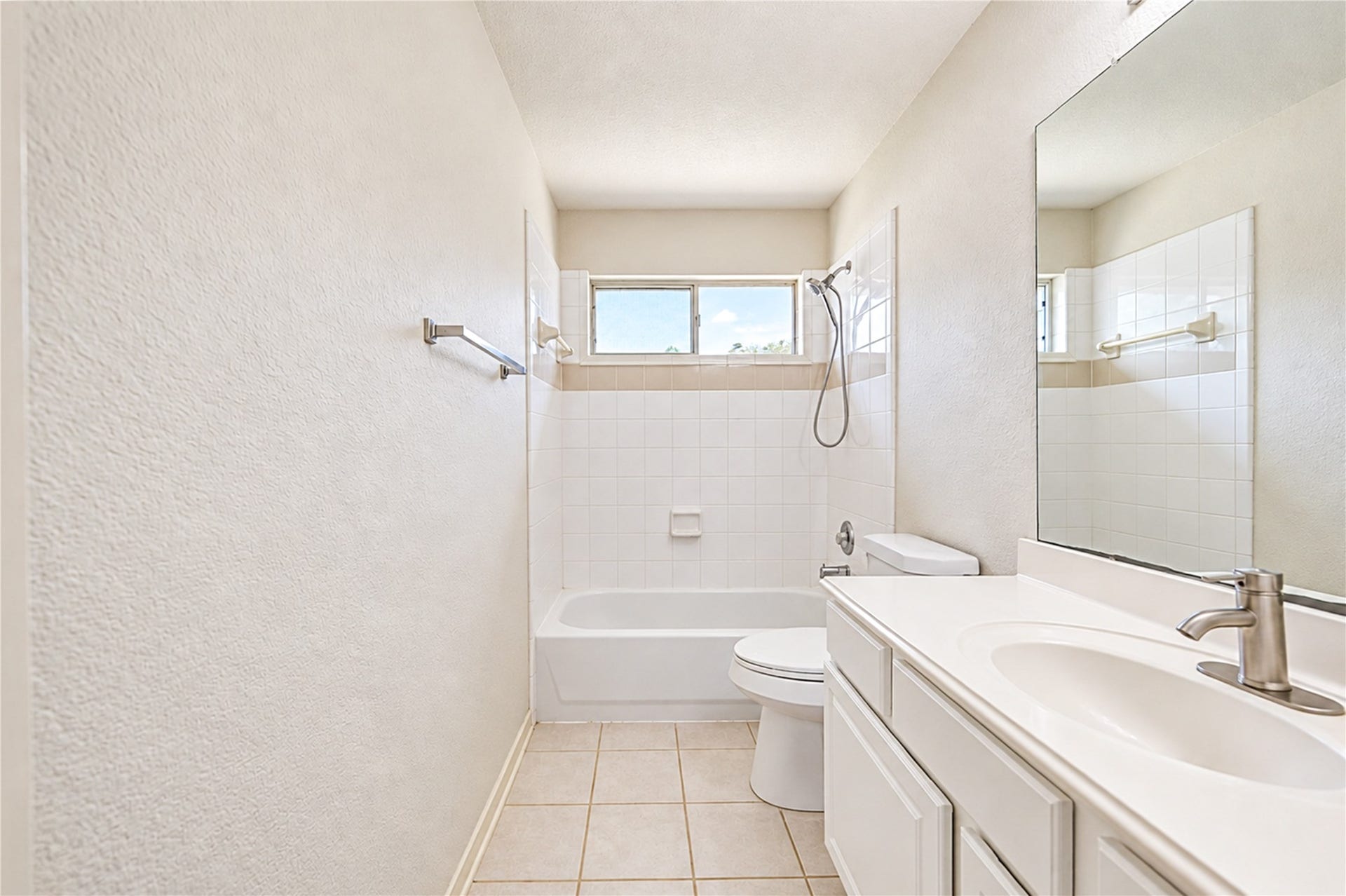 2206 Desert Vine Court, Sugar Land, TX 77498