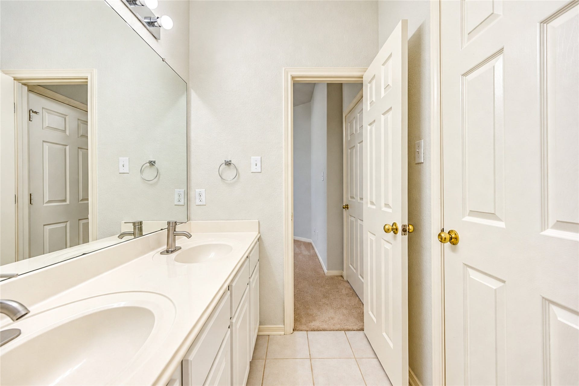 2206 Desert Vine Court, Sugar Land, TX 77498