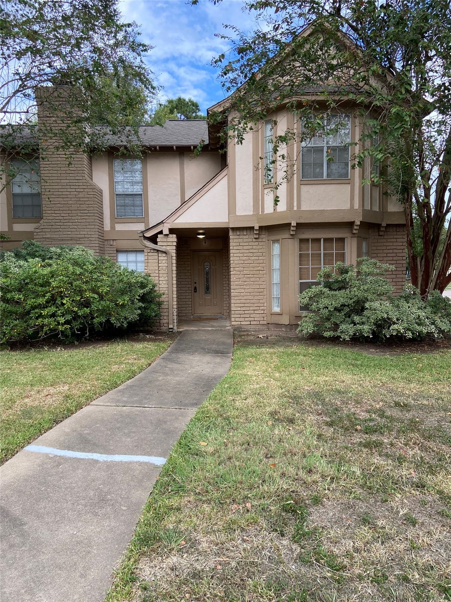 Property photo for 14802 Sagamore Hills Drive, Houston, TX