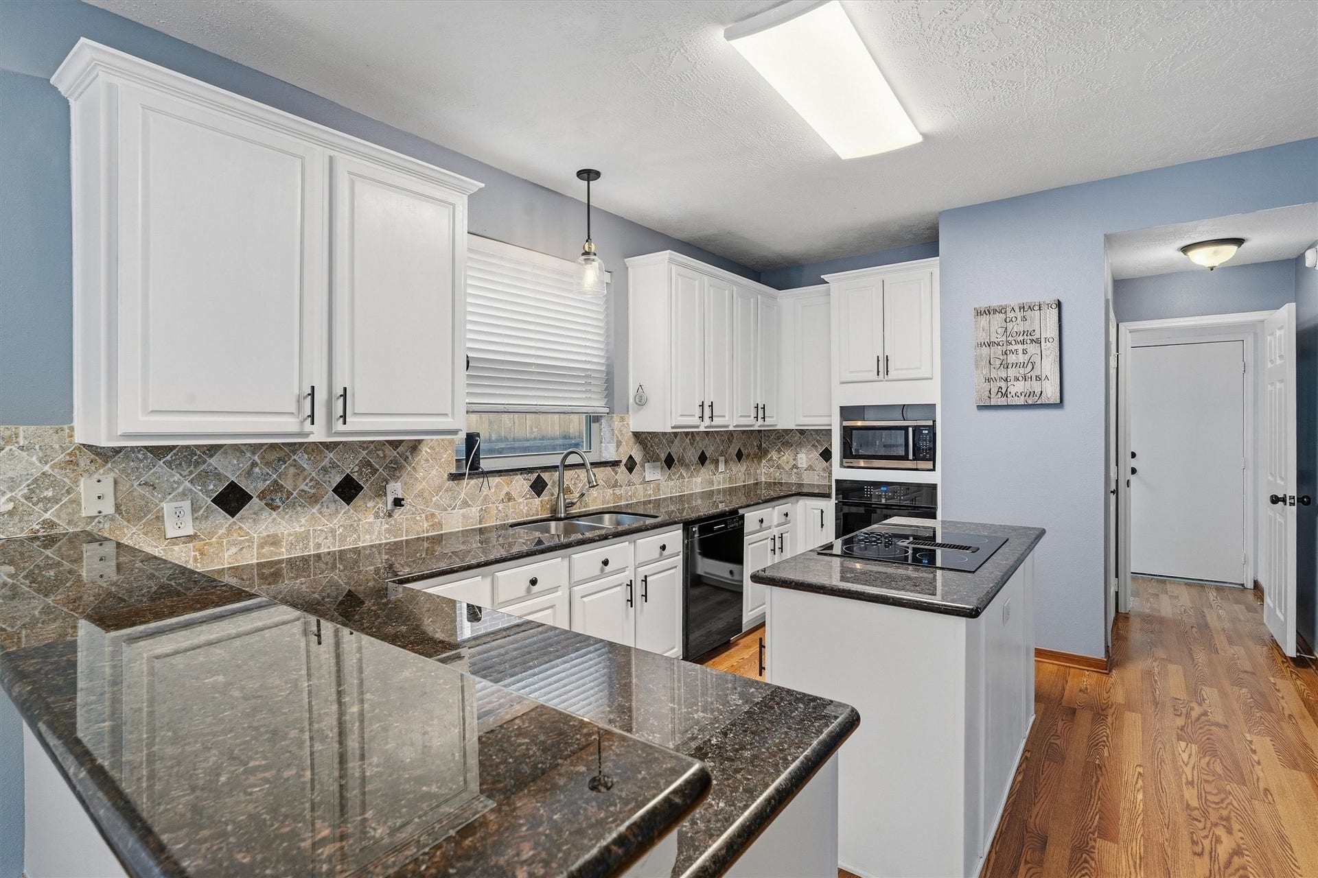 1107 Elmgrove Park Lane, Seabrook, TX 77586 Plenty of counter space and cabinets for cooking and storage