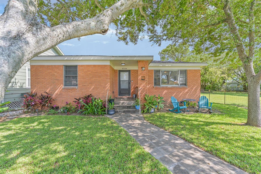 Property photo for 4328 Avenue S 1/2, Galveston, TX