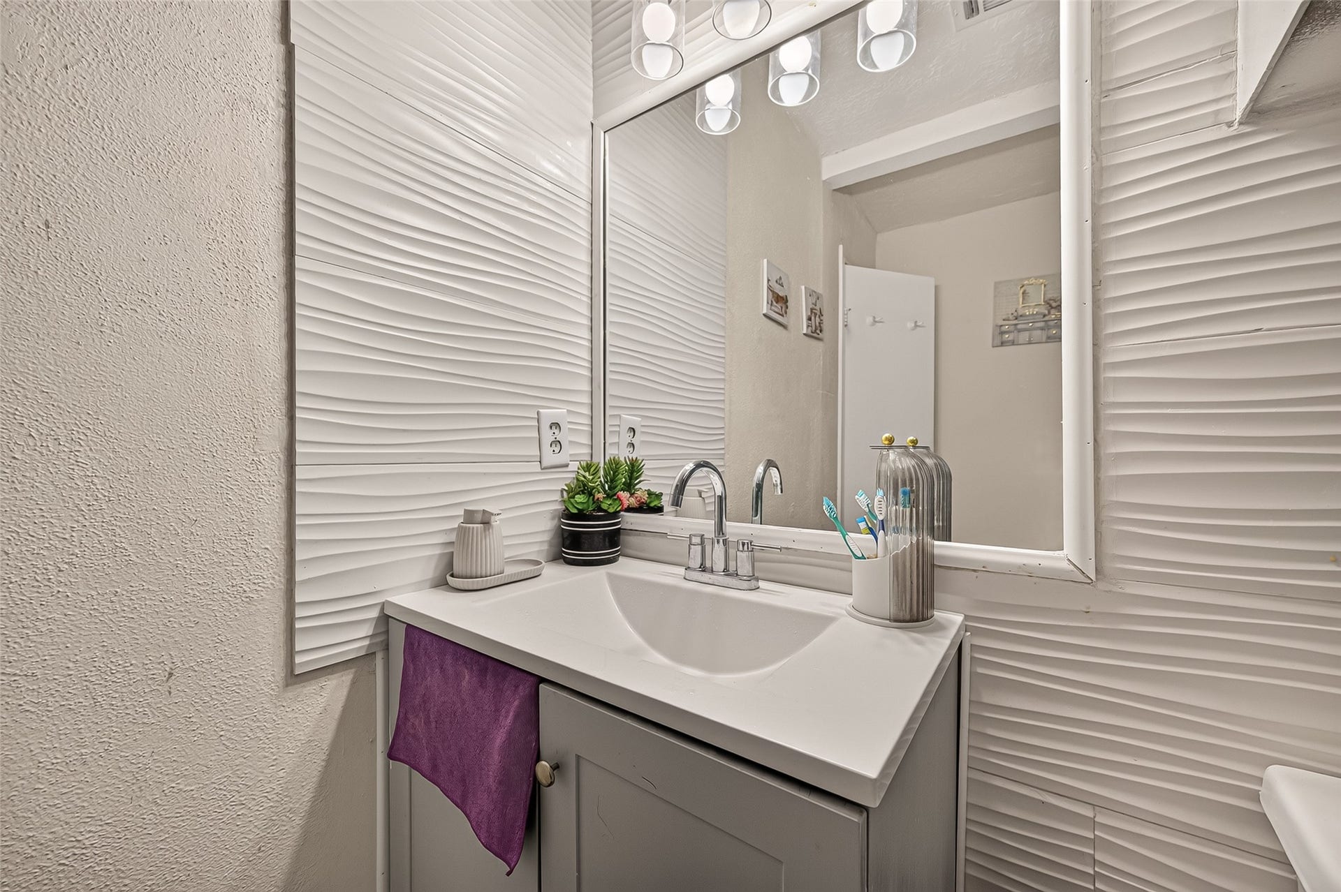 4123 Cedar Gardens Drive, Houston, TX 77082 4123 Cedar Gardens Drive, Houston, TX 77082