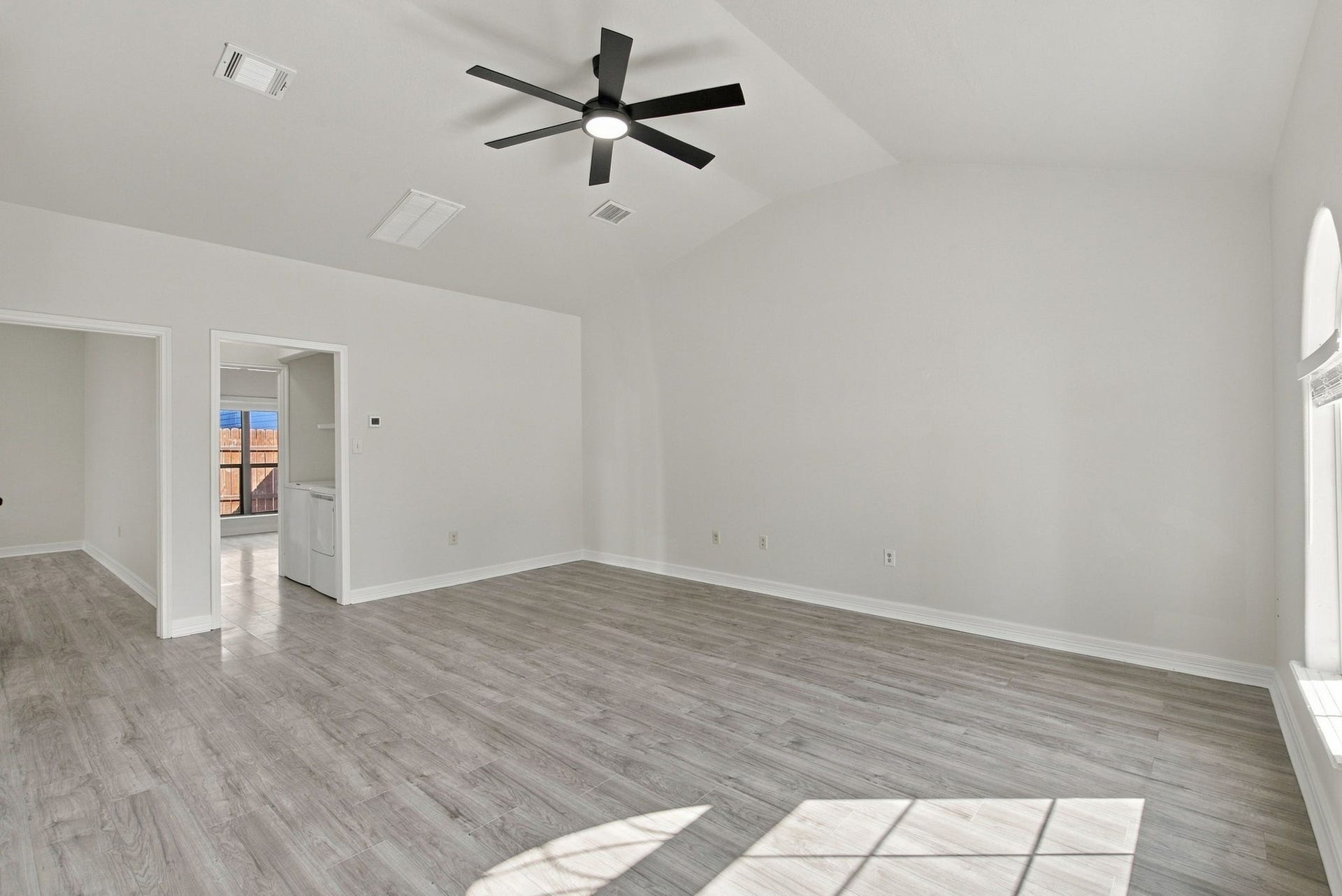 16872 Kempwood, Montgomery, TX 77316 16872 Kempwood, Montgomery, TX 77316