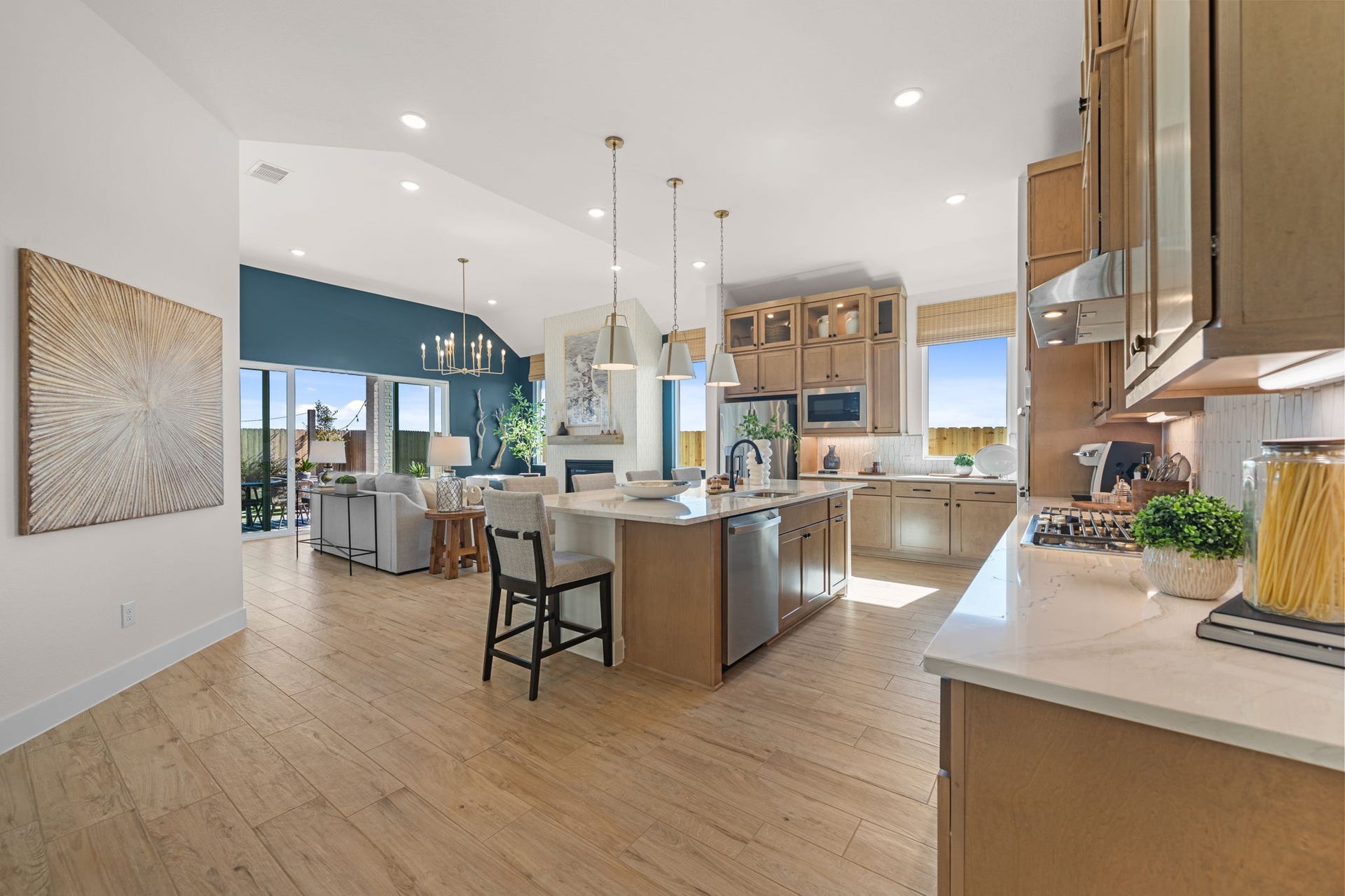4705 Barkley Cove, Texas City, TX 77591 Photos are REPRESENTATIVE of the home /floor plan and are NOT of the actual home. Selections, features, and room options may vary.