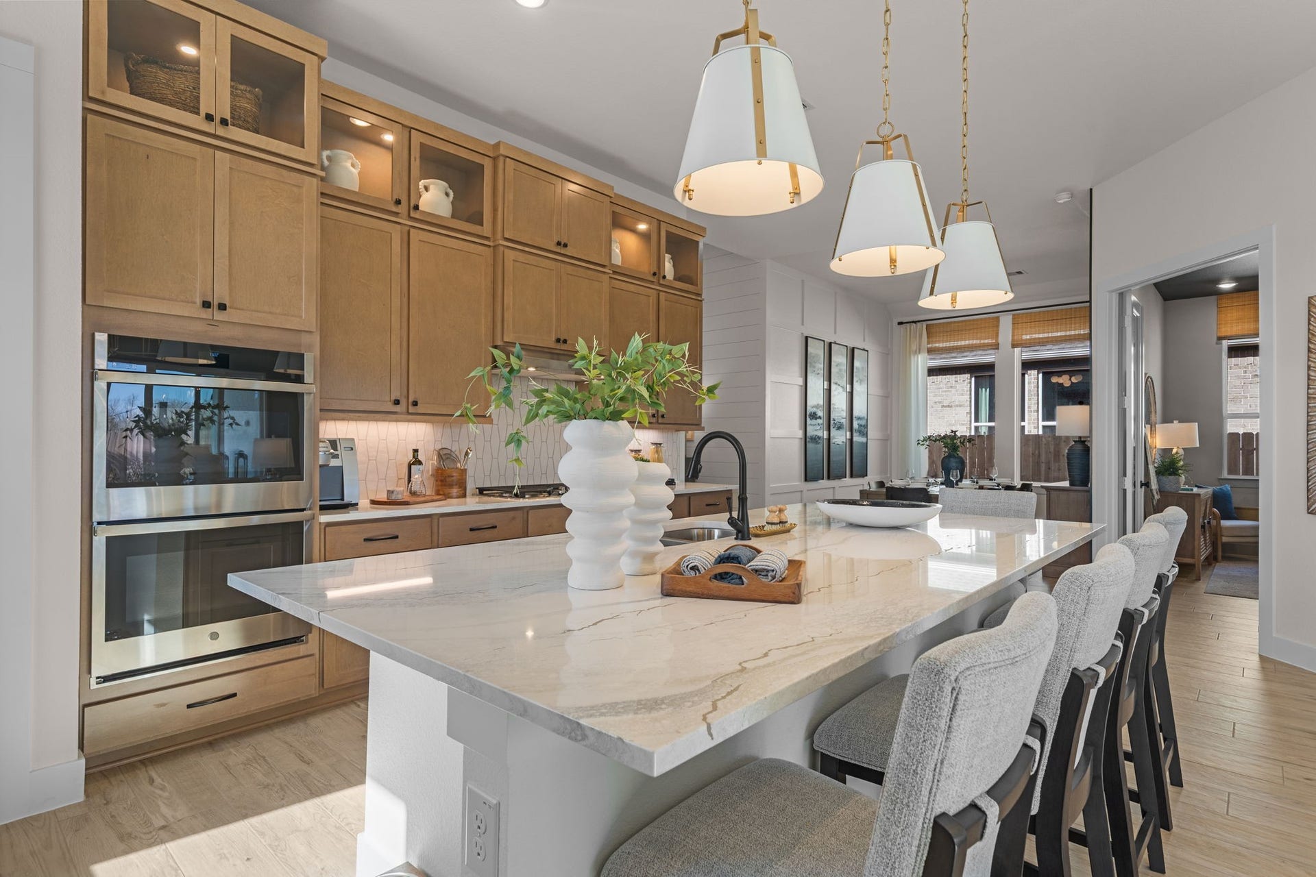 4705 Barkley Cove, Texas City, TX 77591 Photos are REPRESENTATIVE of the home /floor plan and are NOT of the actual home. Selections, features, and room options may vary.