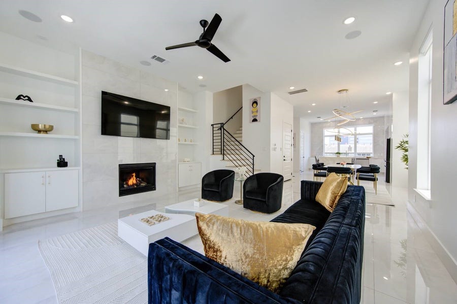 Property photo for 5702 Fairdale Ln, #C, Houston, TX