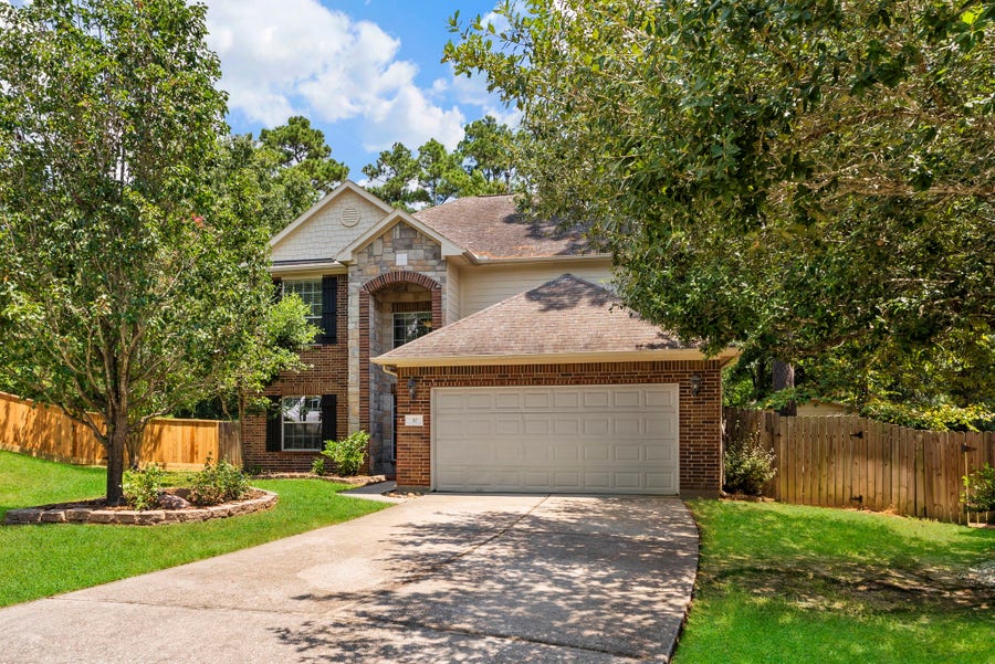 Property photo for 10 Otter Lodge Place, The Woodlands, TX