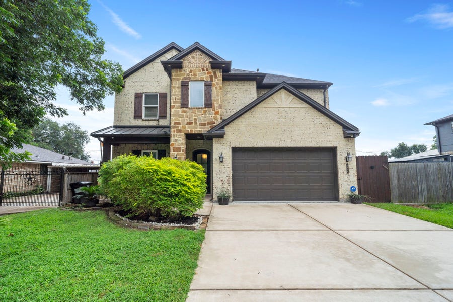 Property photo for 6806 Heron Drive, Houston, TX
