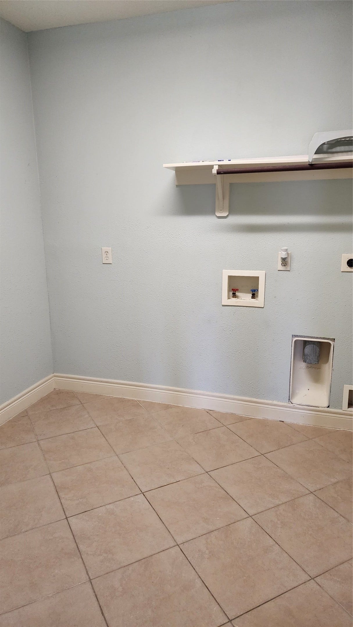 5442 Faircreek Ln Lane, Katy, TX 77450 Laundry