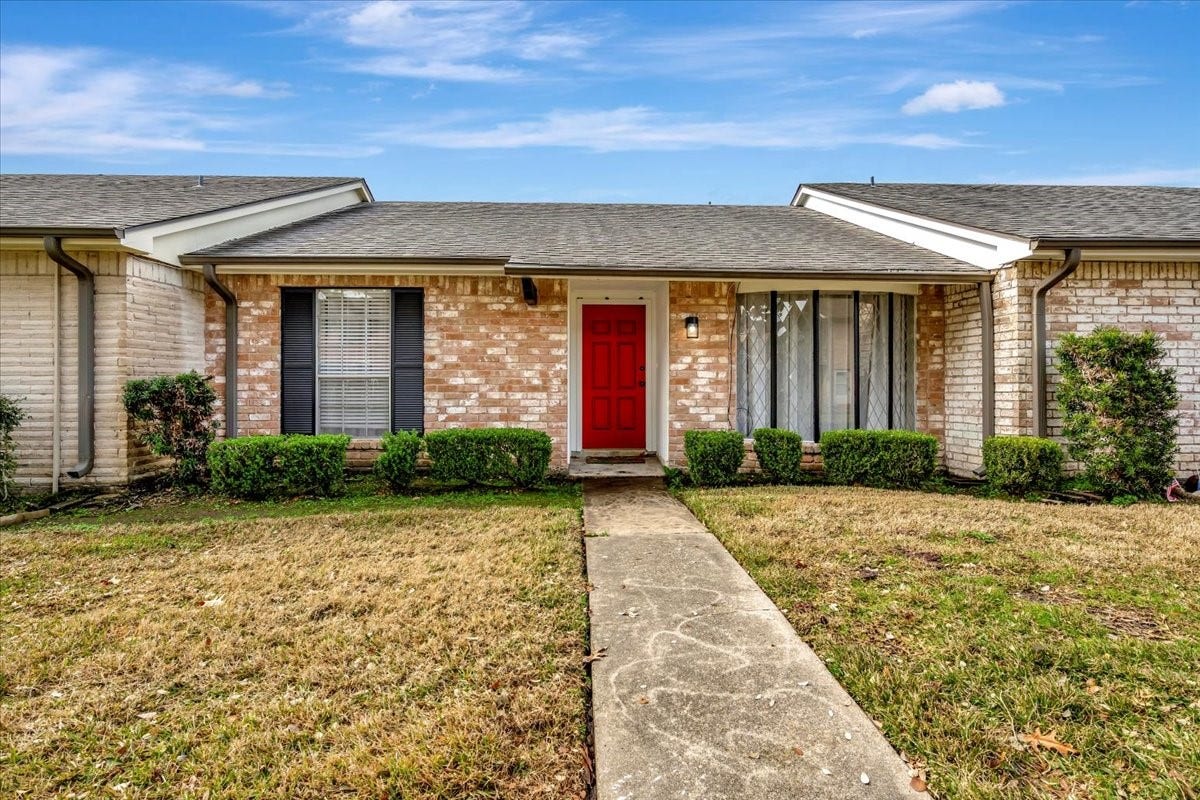 3910 Laura Leigh Drive, Friendswood, TX 77546 3910 Laura Leigh Drive, Friendswood, TX 77546