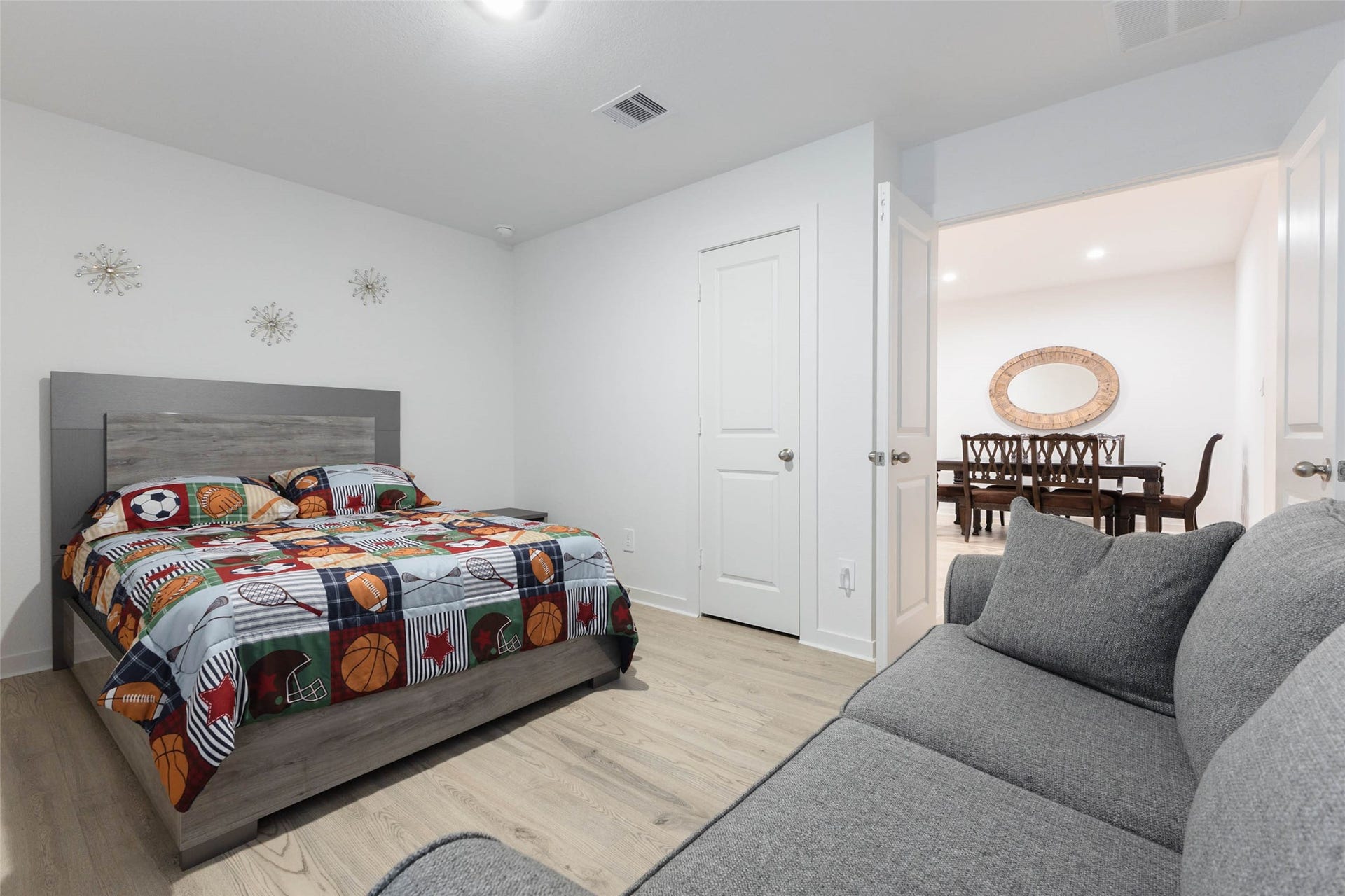 30502 White Cliff Court, Fulshear, TX 77441 Cozy bedroom that could also be used as game room or office. No Carpet