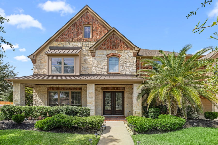 Property photo for 26618 Ridgefield Park Lane, Cypress, TX