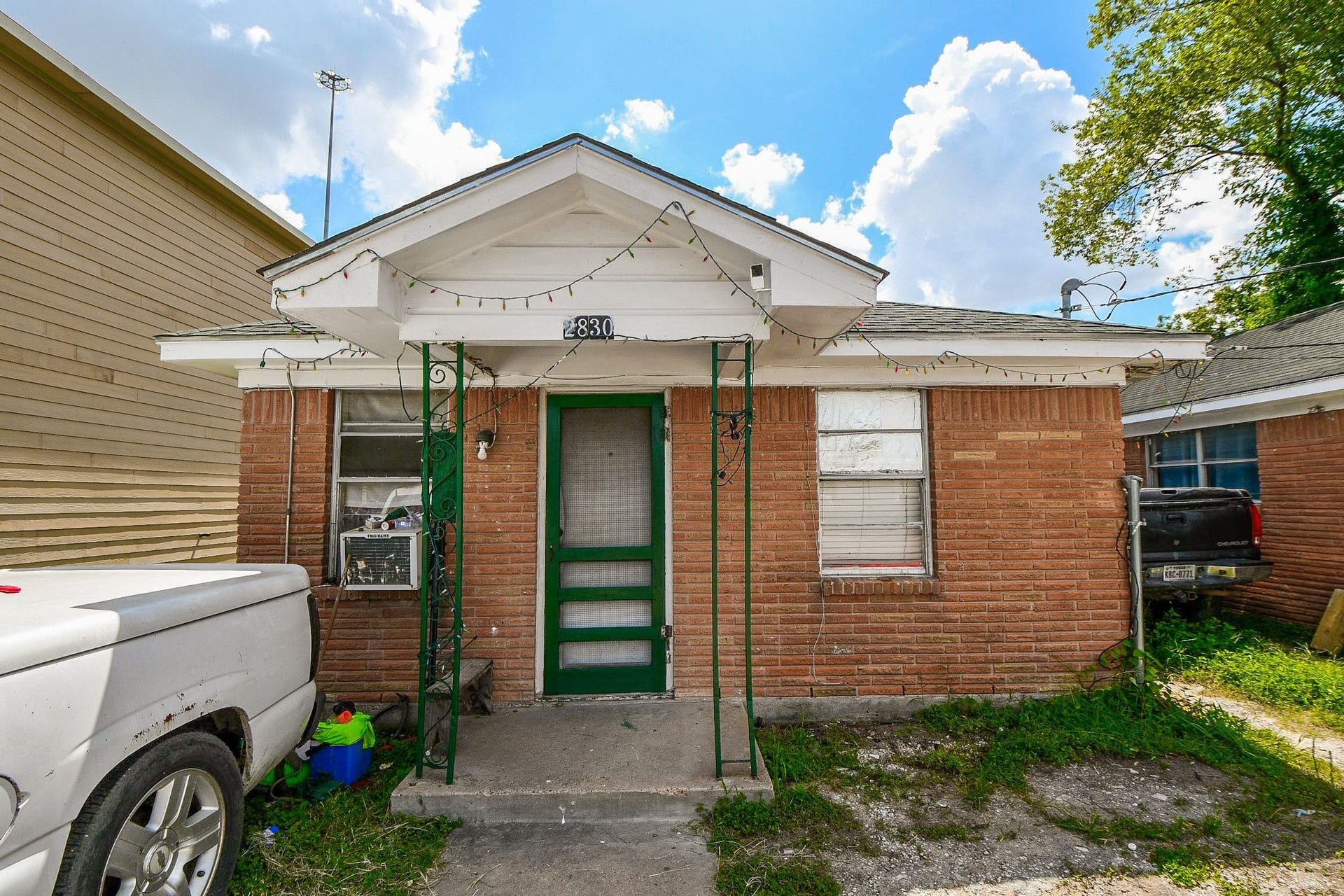 2828 Brackenridge Street, Houston, TX 77026 2828 Brackenridge Street, Houston, TX 77026