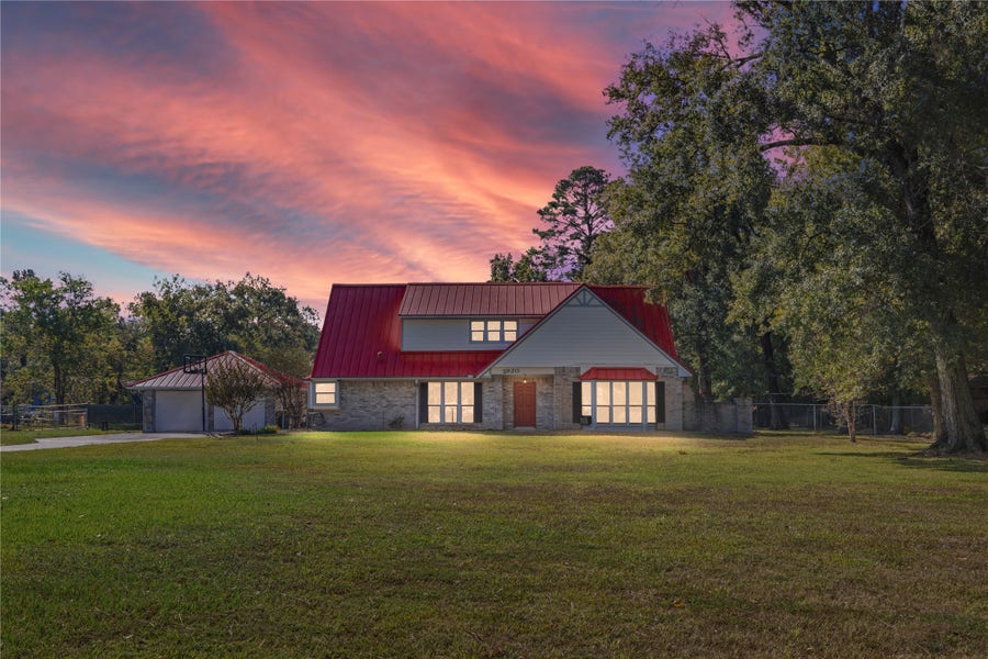 Property photo for 2920 Grace Lane, Highlands, TX